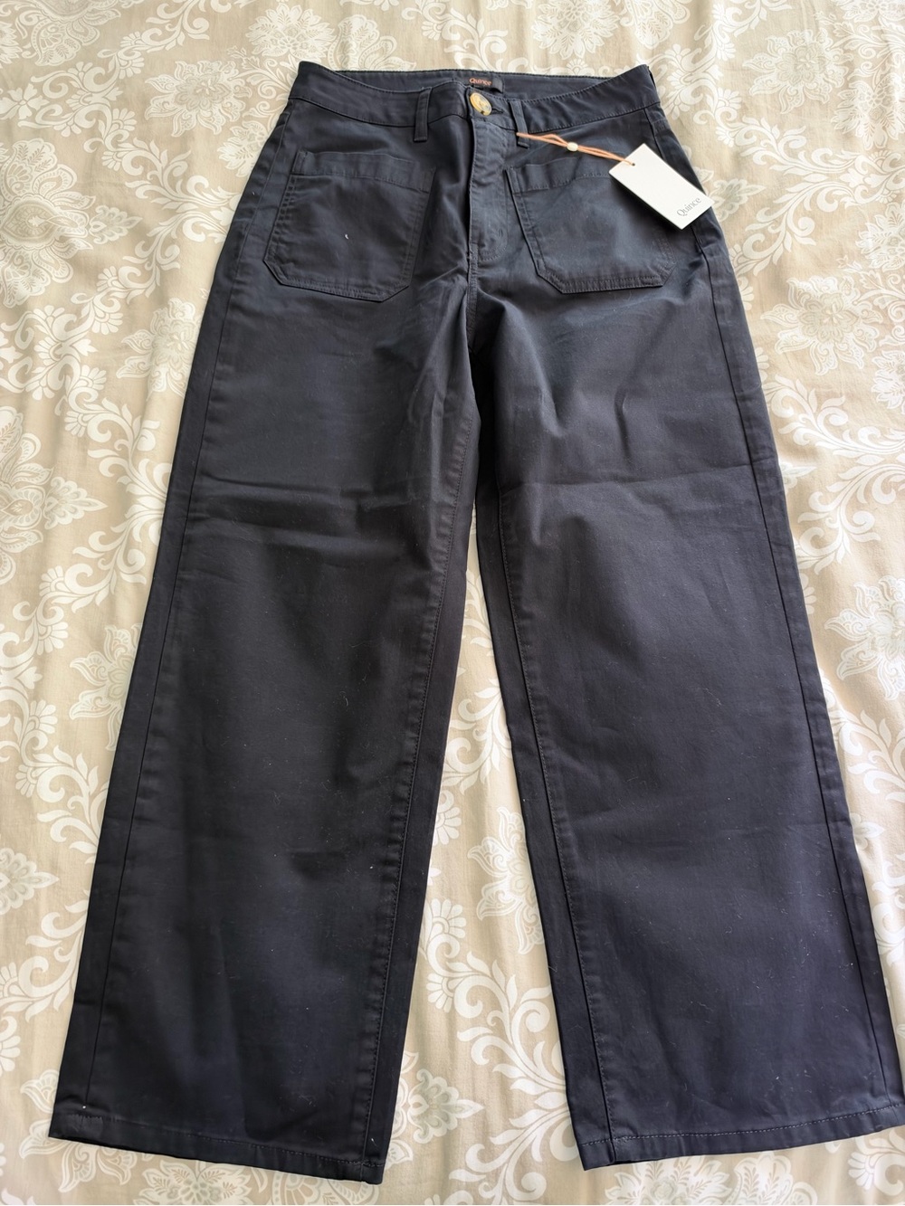 Quince brand new size 4 Black ankle Wide-Leg pants with Front Patch Pockets